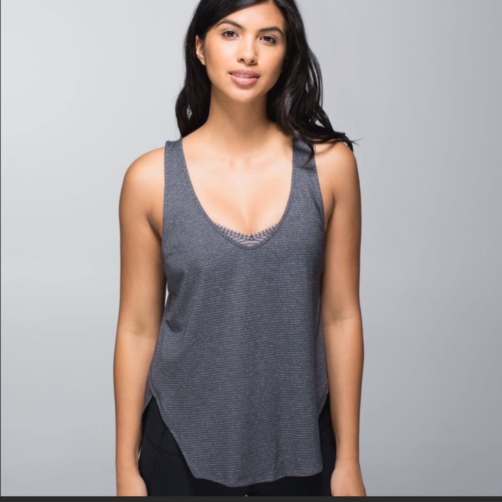 Lululemon Seek The Heat Tank and Sports Bra 2in1 Size 6